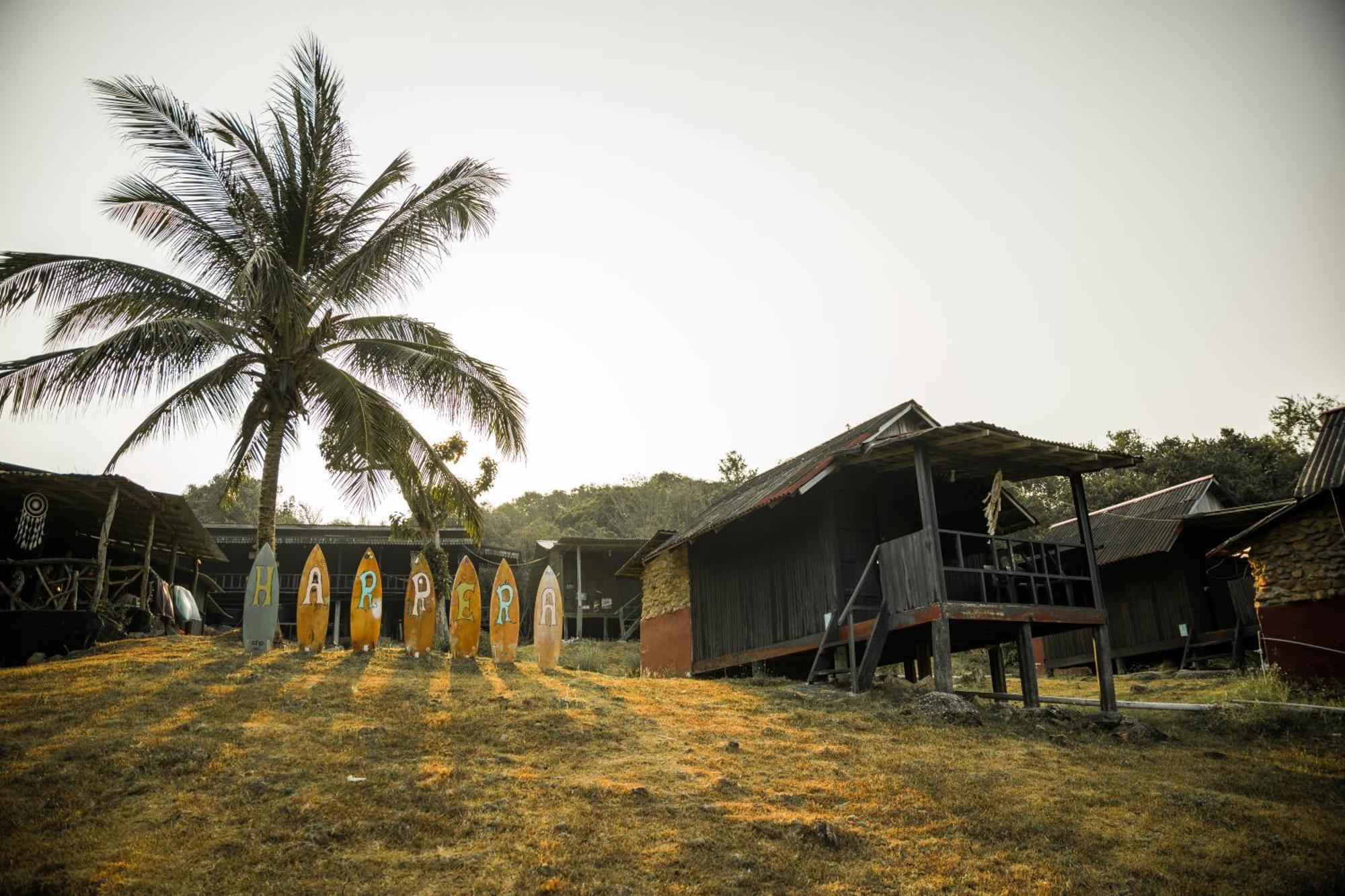 Harrera Perhentian, Long Beach Kampong Pasir Panjang  Eksteriør bilde